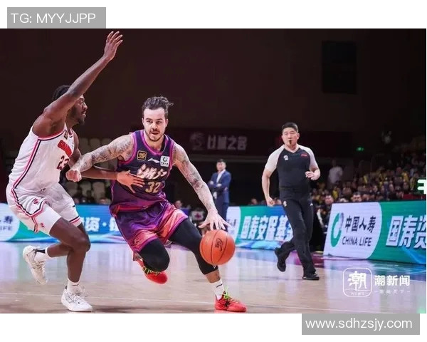 浙江队续约外援约克季后赛表现亮眼场均26分67篮板67助攻